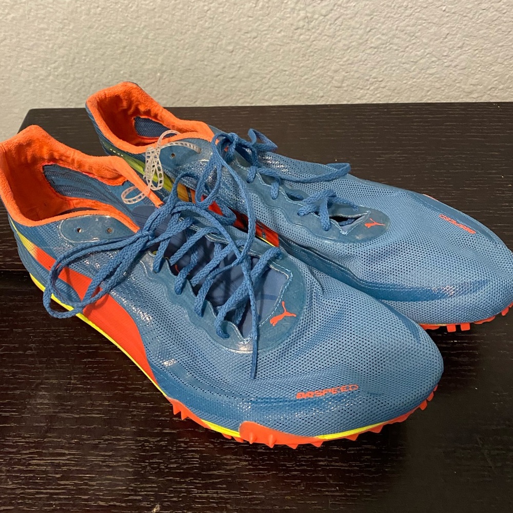 Men’s Puma Track shoes (EVO SPEED)